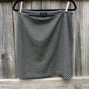 Ann Taylor Black and White Wool Blend Pencil Skirt Size 8